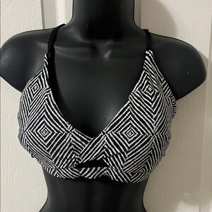 Black & White Geometric Bikini Top – Women Swim Bikini